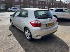 Toyota Auris thumbnail 7