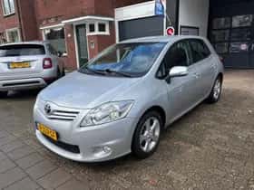 Toyota Auris thumbnail 10