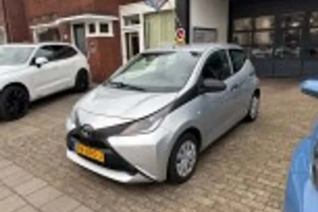 Toyota Aygo (2018) thumbnail 26