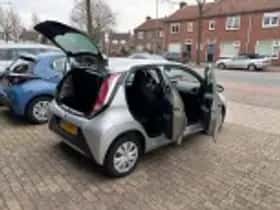 Toyota Aygo thumbnail 32