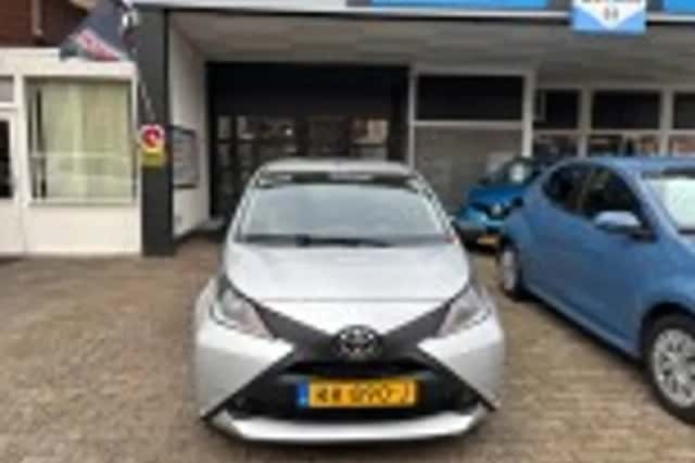 Toyota Aygo (2018) thumbnail 35