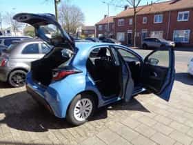 Toyota Yaris thumbnail 18
