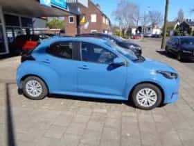 Toyota Yaris thumbnail 4