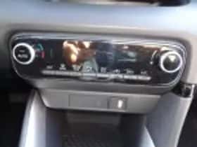 Toyota Yaris thumbnail 44