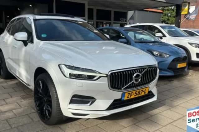 Volvo XC60 (2026) thumbnail 1