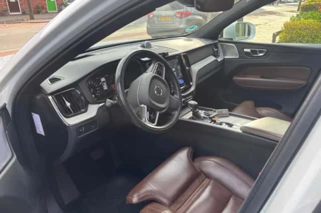 Volvo XC60 (2019) thumbnail 6
