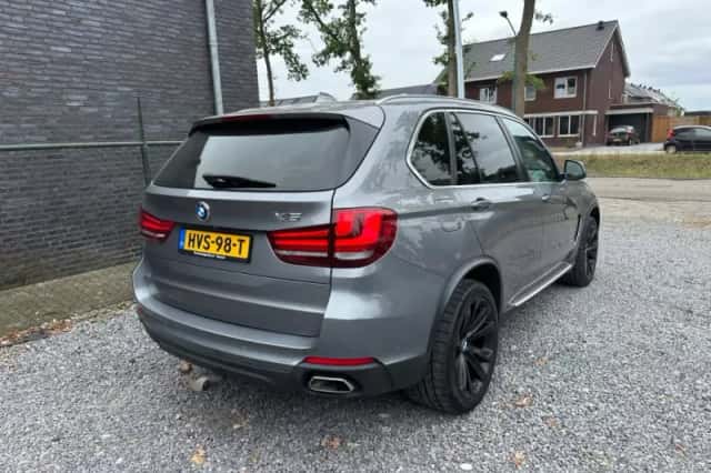 BMW X5 (2015) thumbnail 4