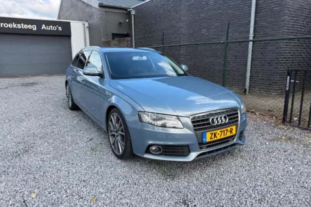 Audi A4 (2008) thumbnail 2