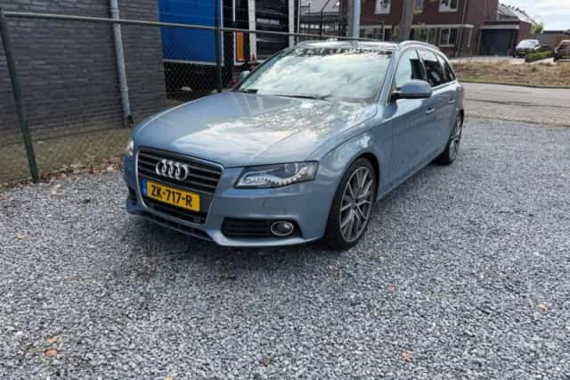 Audi A4 (2008) thumbnail 5