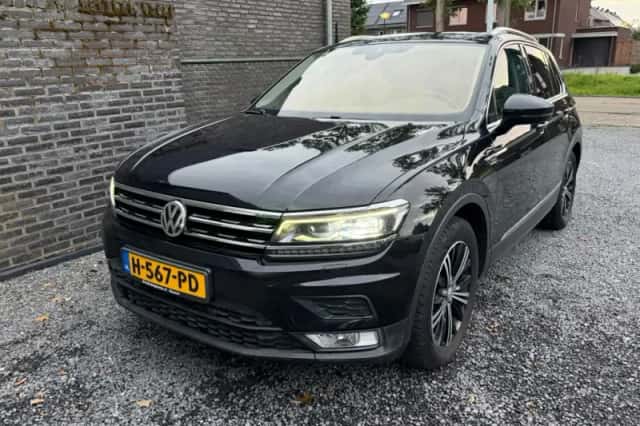 Volkswagen Tiguan (2016) thumbnail 5