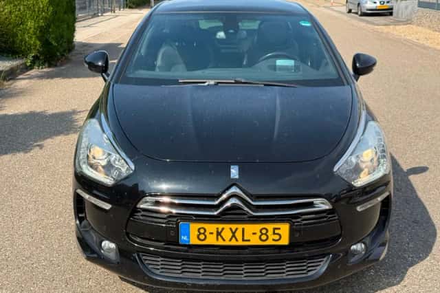 Citroën DS5 (2013) thumbnail 2