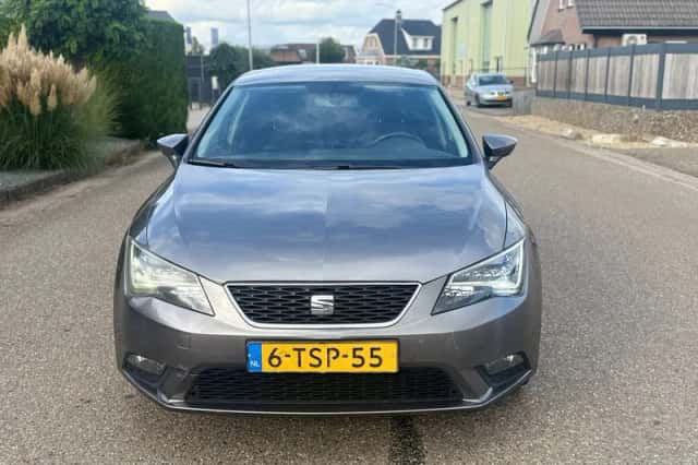 SEAT Leon (2014) thumbnail 2