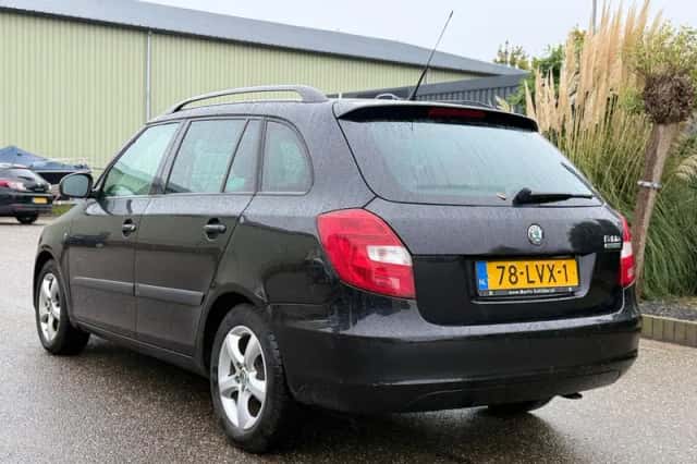 Škoda Fabia (2011) thumbnail 6