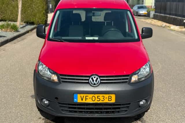 Volkswagen Caddy (2014) thumbnail 2