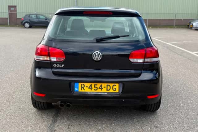 Volkswagen Golf (2009) thumbnail 6