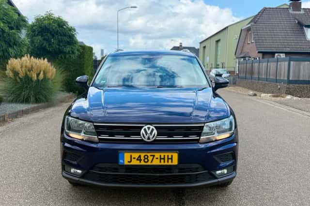 Volkswagen Tiguan (2019) thumbnail 2