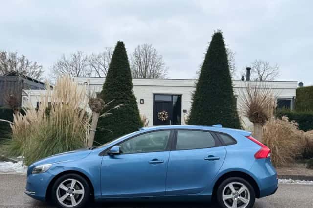 Volvo V40 (2015) thumbnail 4