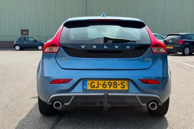 Volvo V40 (2015) thumbnail 6