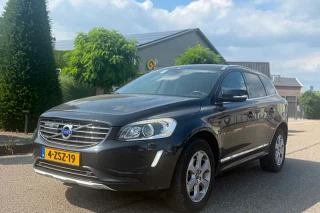 Volvo XC60 (2014) thumbnail 1