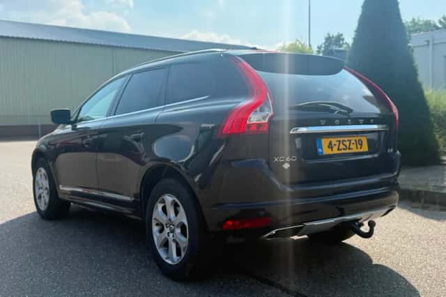 Volvo XC60 (2014) thumbnail 5