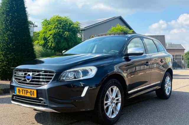 Volvo XC60 (2014) thumbnail 1