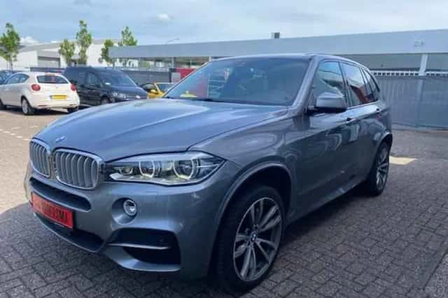 BMW X5 (2013) thumbnail 4