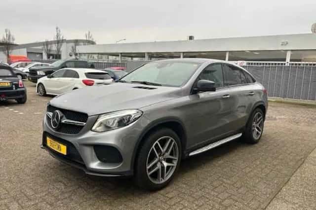 Mercedes-Benz GLE (2017) thumbnail 4