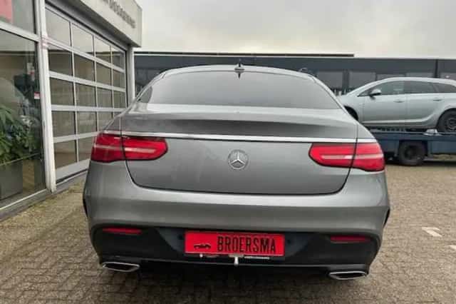 Mercedes-Benz GLE (2017) thumbnail 5