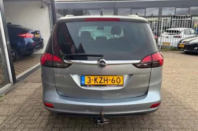 Opel Zafira (2013) thumbnail 5