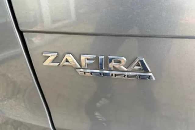 Opel Zafira (2013) thumbnail 6