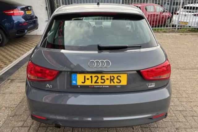 Audi A1 (2017) thumbnail 5