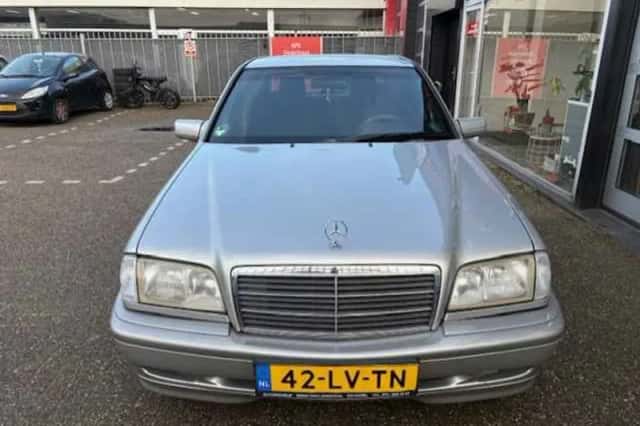 Mercedes-Benz C-Klasse (1998) thumbnail 3