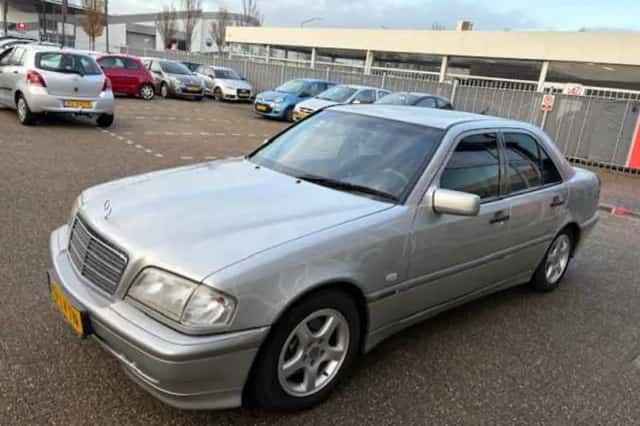 Mercedes-Benz C-Klasse (1998) thumbnail 4