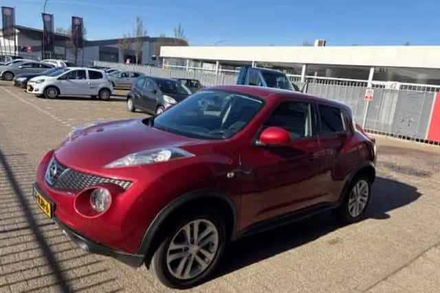 Nissan Juke (2011) thumbnail 4