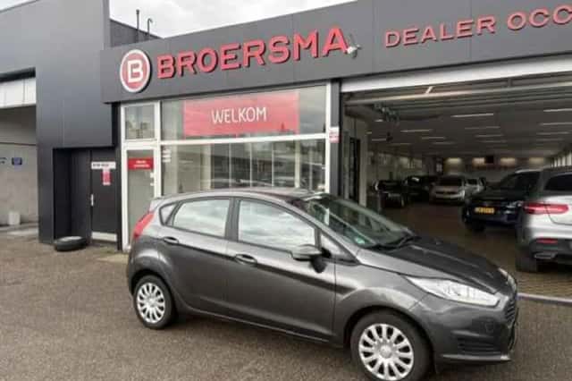 Ford Fiesta (2015) thumbnail 2