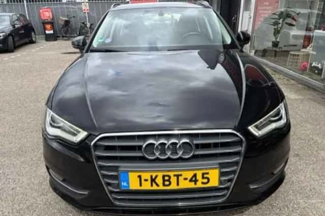 Audi A3 (2013) thumbnail 3