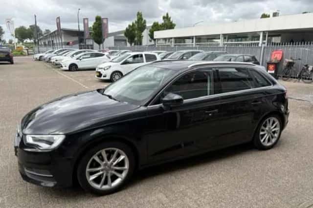 Audi A3 (2013) thumbnail 4