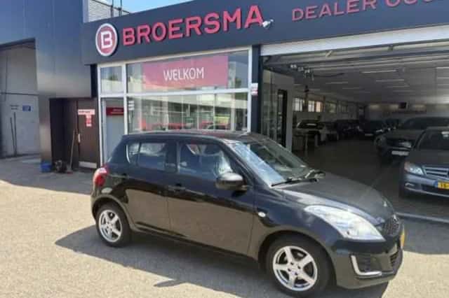 Suzuki Swift (2016) thumbnail 2