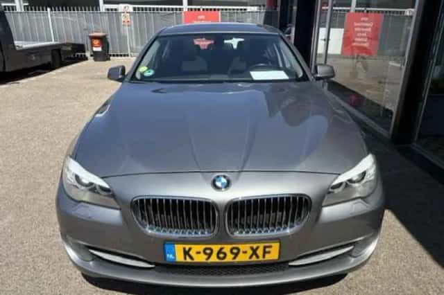BMW 5-Serie (2010) thumbnail 3
