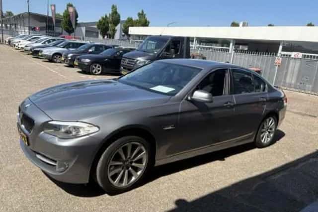 BMW 5-Serie (2010) thumbnail 4