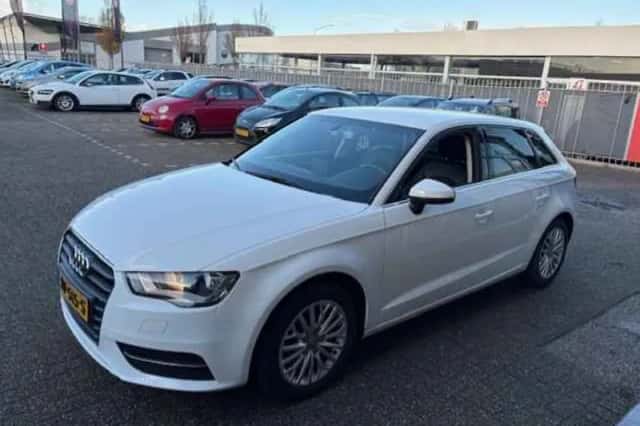 Audi A3 (2015) thumbnail 4