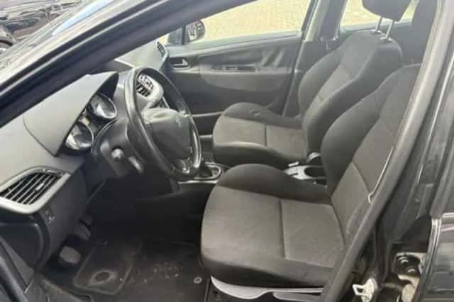 Peugeot 207 (2007) thumbnail 5