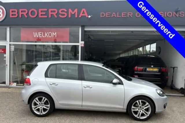 Volkswagen Golf (2010) thumbnail 1