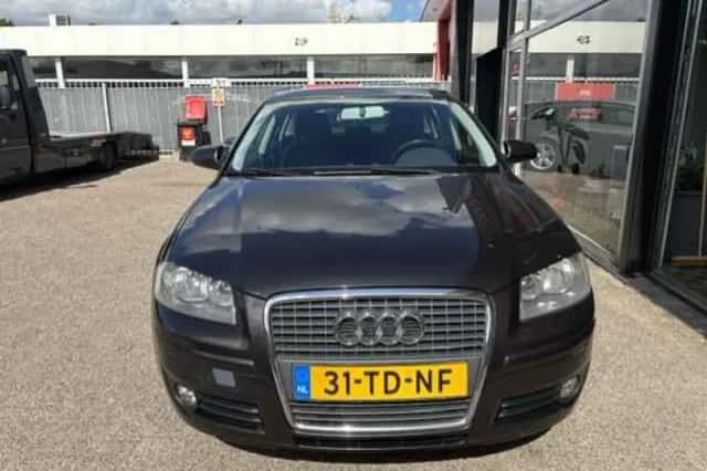 Audi A3 (2006) thumbnail 3