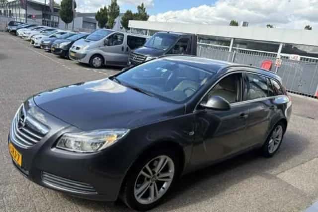 Opel Insignia (2009) thumbnail 4