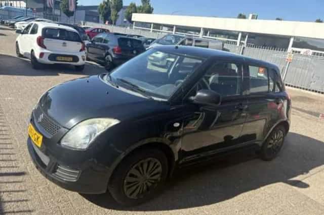 Suzuki Swift (2009) thumbnail 4