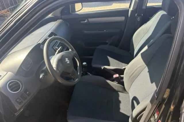 Suzuki Swift (2009) thumbnail 6