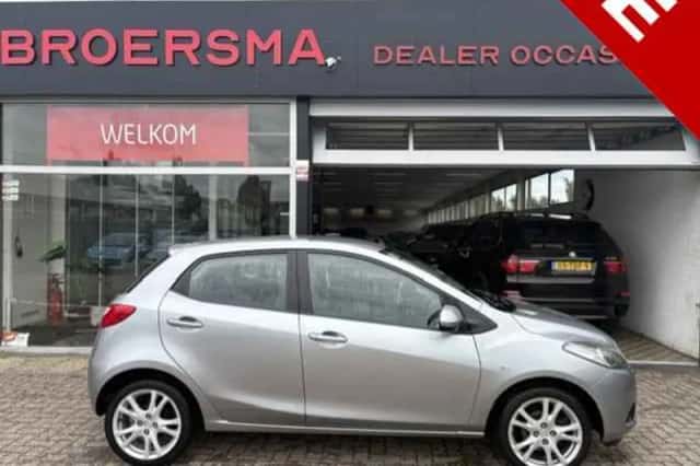 Mazda 2 (2009) thumbnail 1