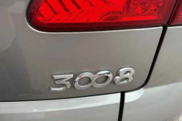 Peugeot 3008 (2012) thumbnail 6