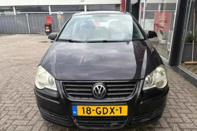 Volkswagen Polo (2008) thumbnail 3